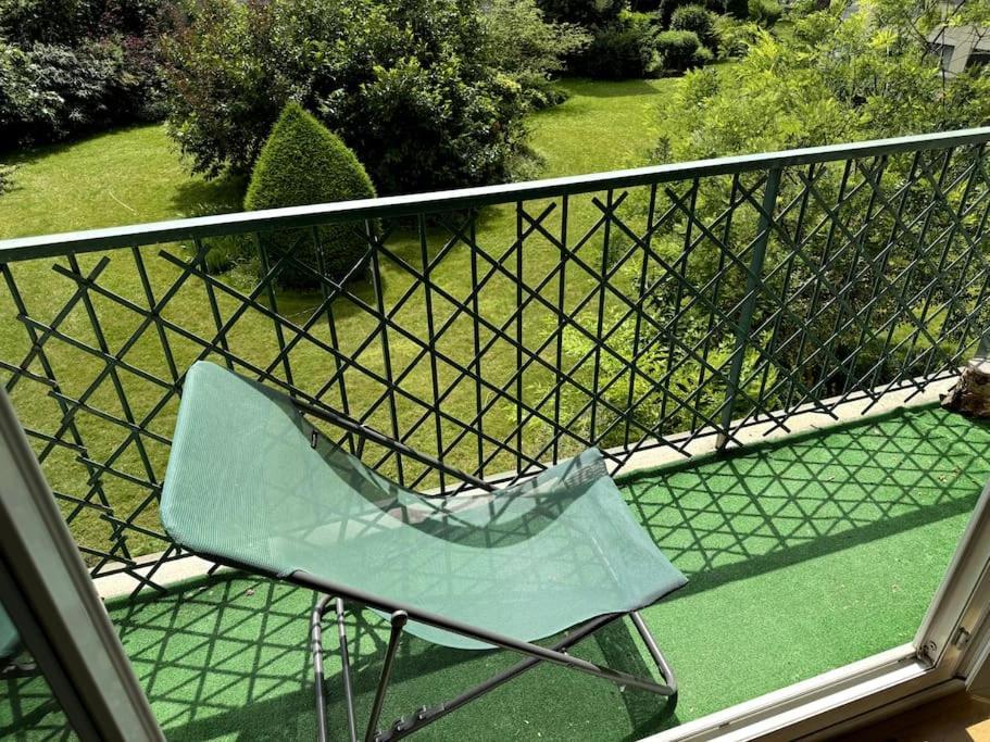 Superbe Appartement Avec Belle Vue Jardin Paris Luaran gambar