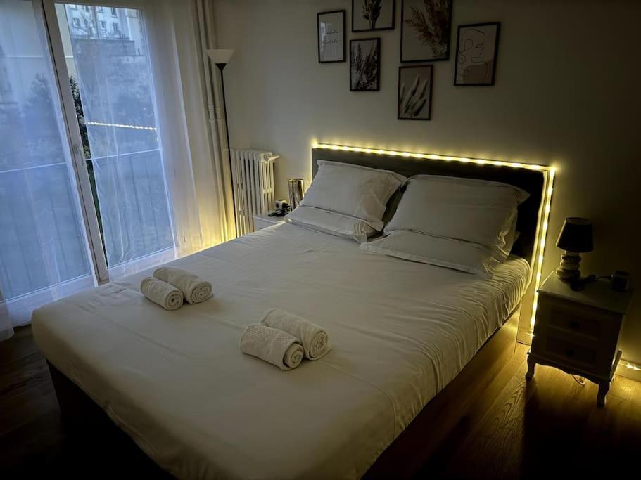 Superbe Appartement Avec Belle Vue Jardin Paris Luaran gambar